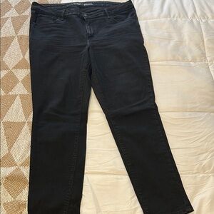 Old Navy Black Straight Leg Jeans Classic Style